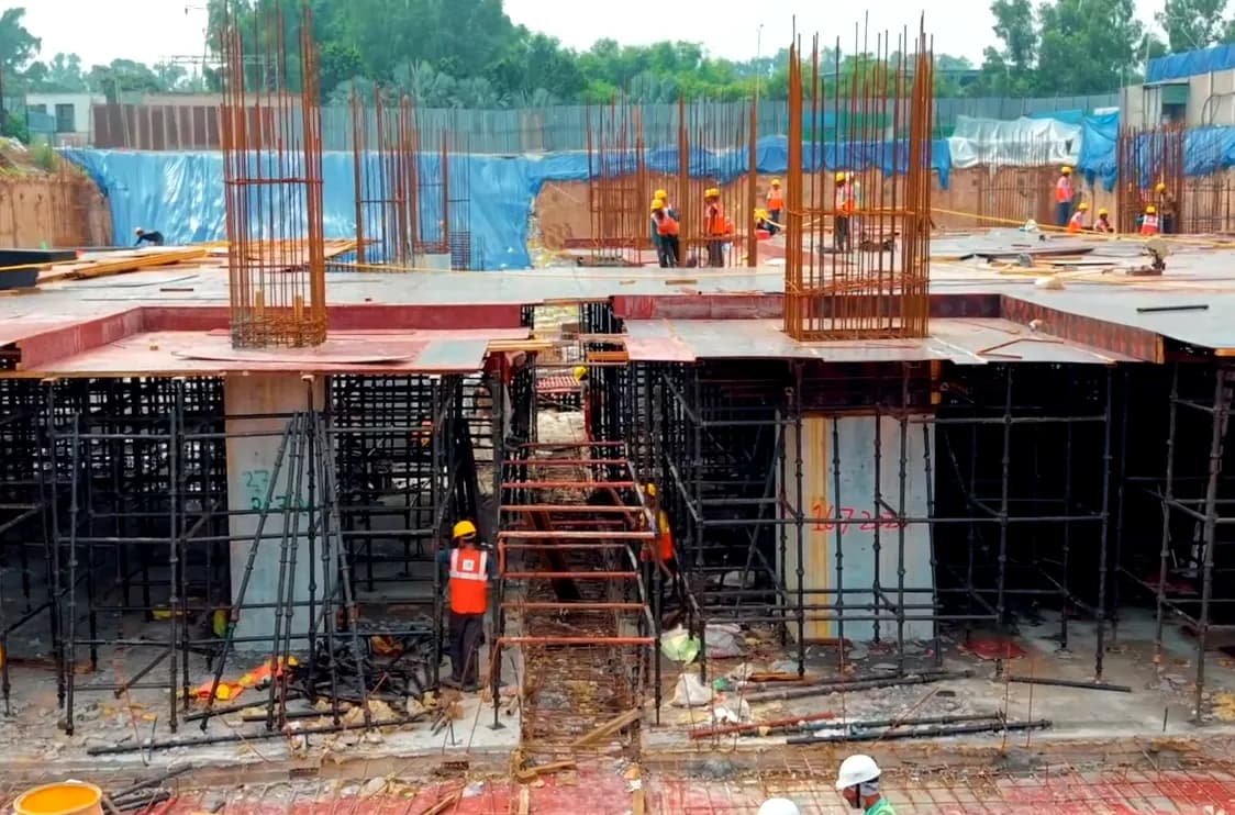 Site photo, August 2026: Global Park construction (developer's photo)